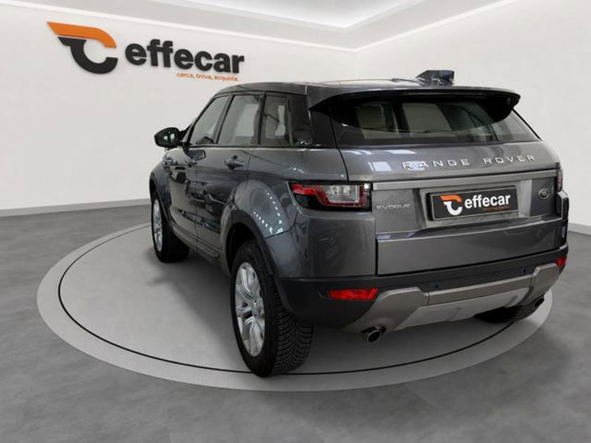 Land Rover Range Rover Evoque 2.0 TD4 180 CV 5p. Pure (4)