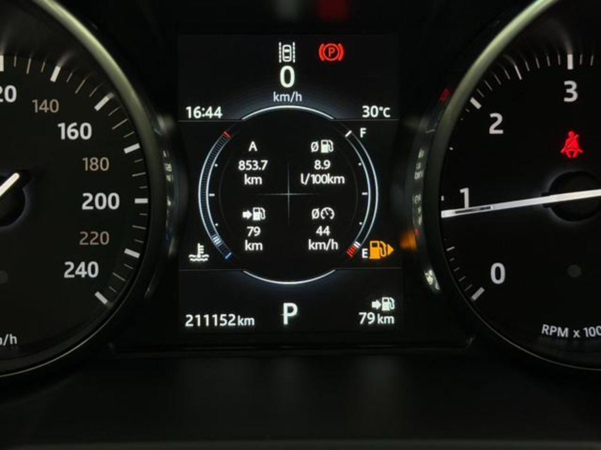Land Rover Range Rover Evoque 2.0 TD4 180 CV 5p. Pure (9)