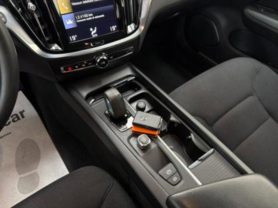 Volvo V60 B4 (d) Geartronic Momentum Business Pro (11)