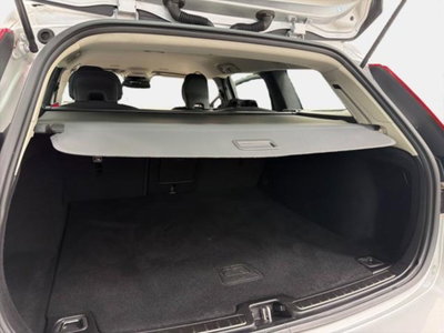 Volvo V60 B4 (d) Geartronic Momentum Business Pro (14)