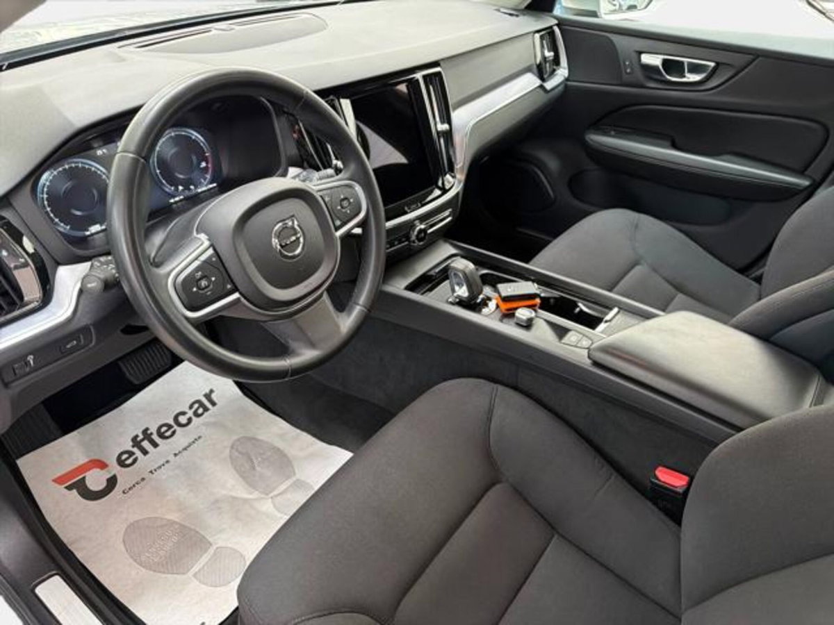 Volvo V60 B4 (d) Geartronic Momentum Business Pro (7)