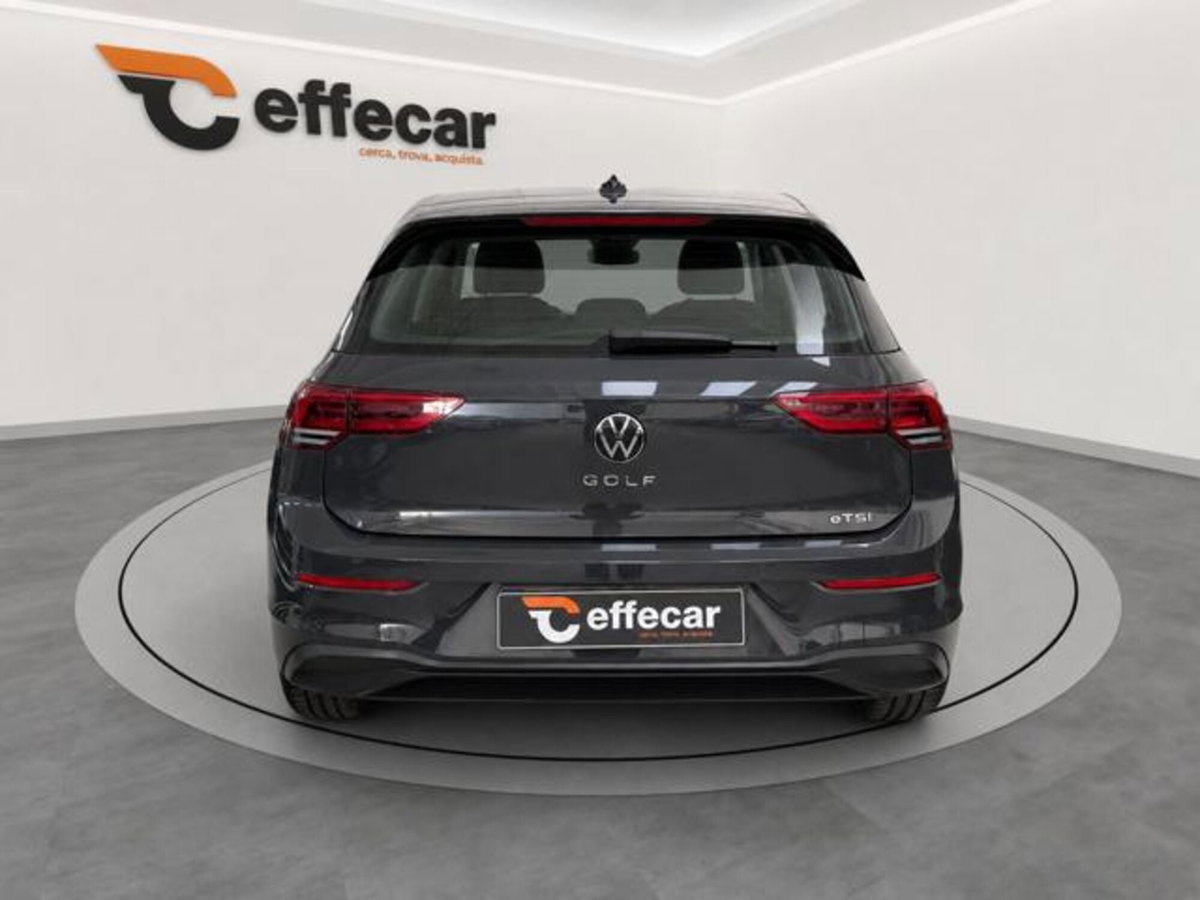 Volkswagen Golf 1.5 eTSI 130 CV EVO ACT DSG R-Line (5)