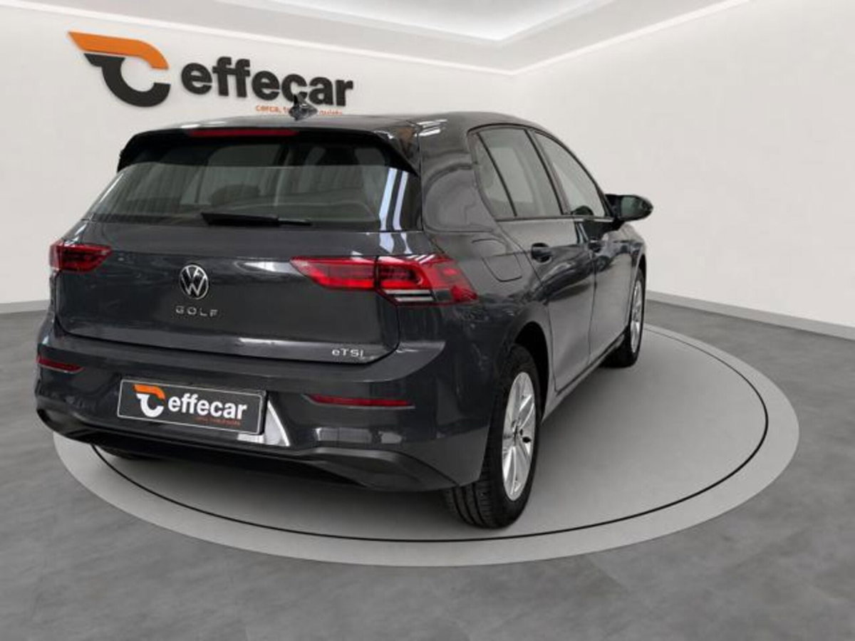 Volkswagen Golf 1.5 eTSI 130 CV EVO ACT DSG R-Line (6)