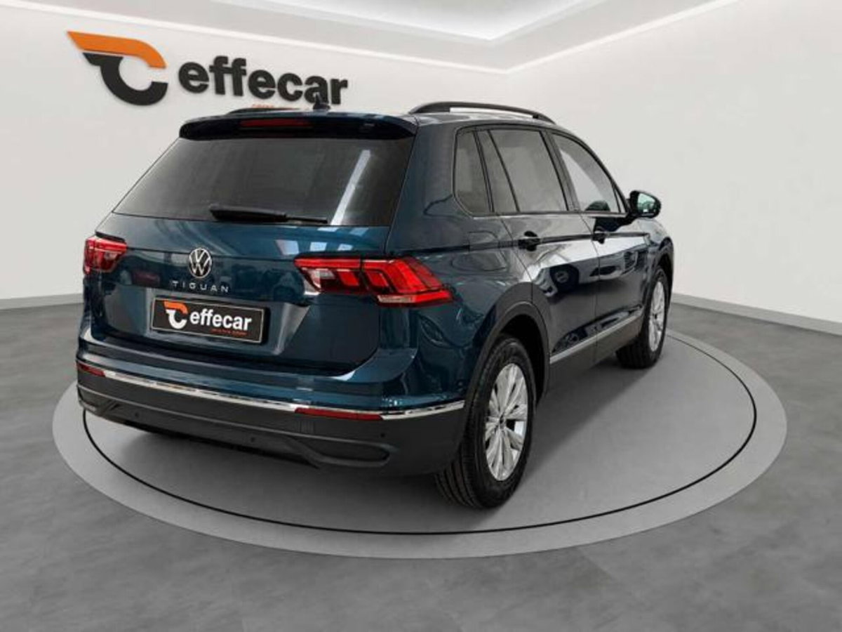 Volkswagen Tiguan 2.0 TDI 150 CV SCR DSG 4MOTION Life (6)