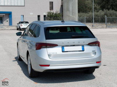 Skoda Octavia Station Wagon 1.5 G-TEC DSG Wagon Ambition (18)