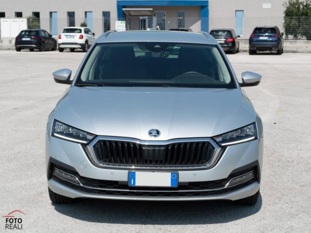 Skoda Octavia Station Wagon 1.5 G-TEC DSG Wagon Ambition (2)