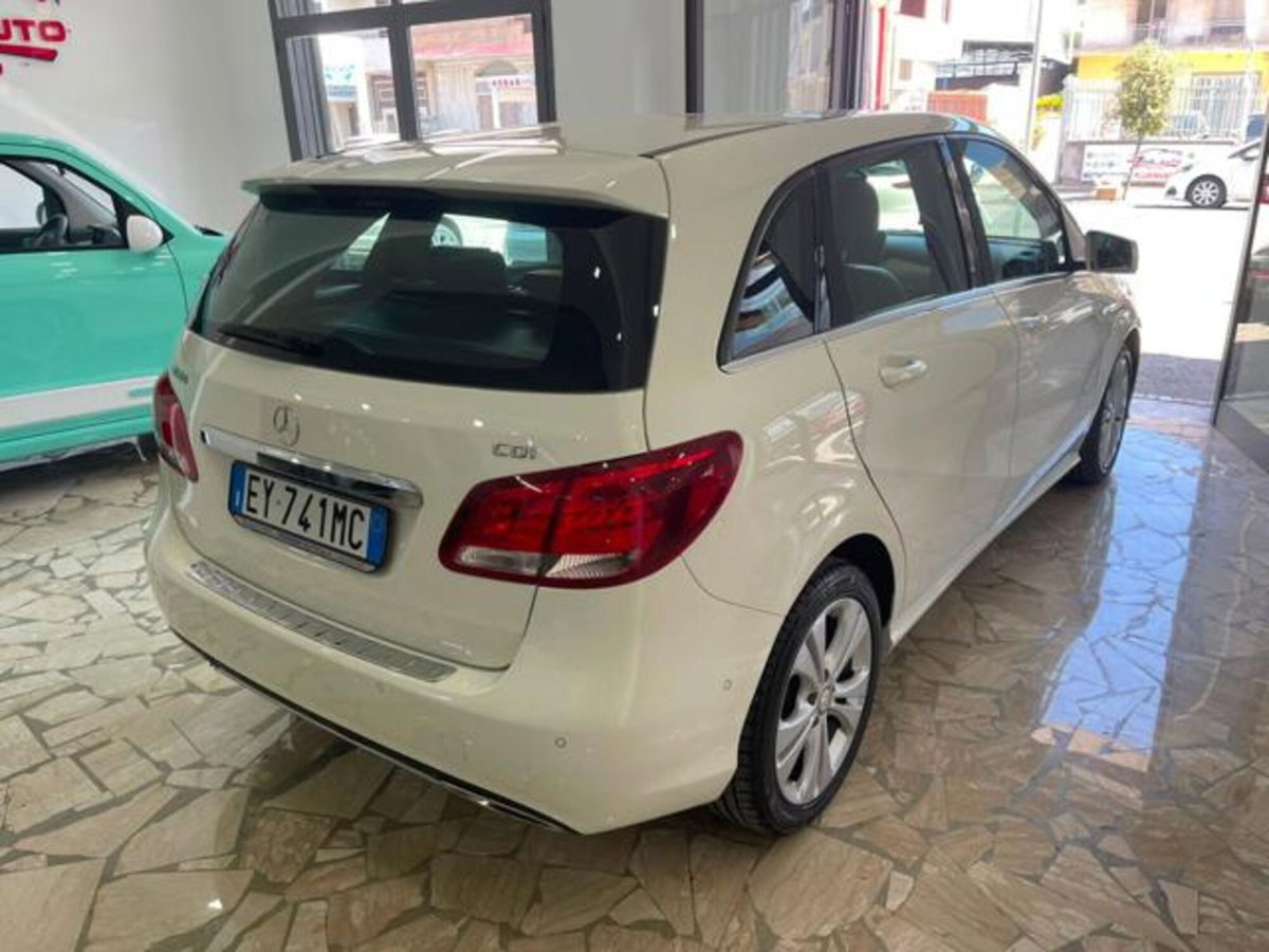 Mercedes-Benz Classe B 180 CDI Automatic Sport (4)
