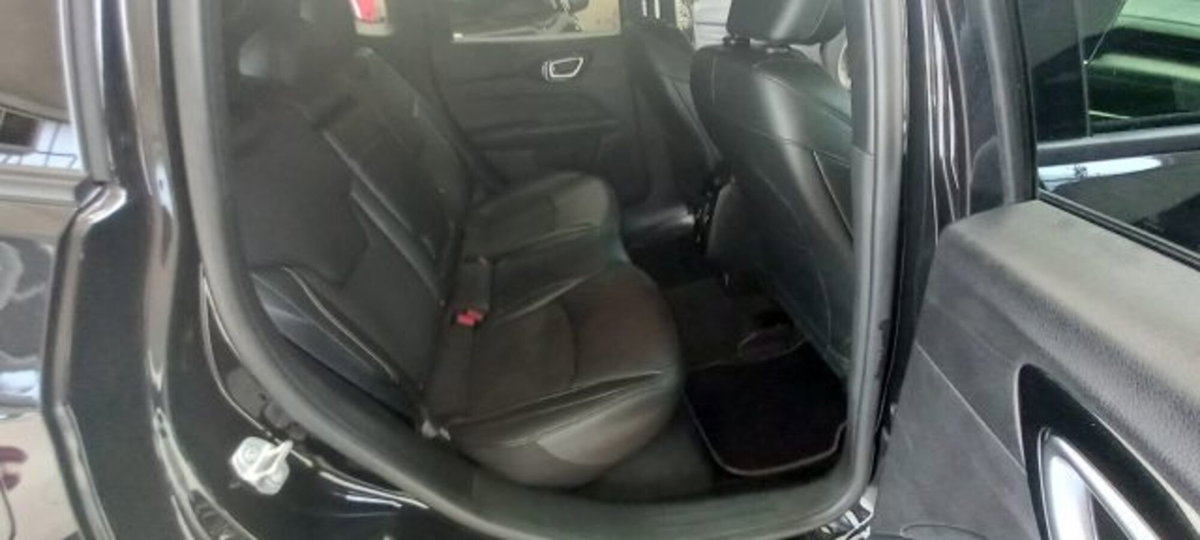 Jeep Compass 1.3 T4 190CV PHEV AT6 4xe 80° Anniversario (9)
