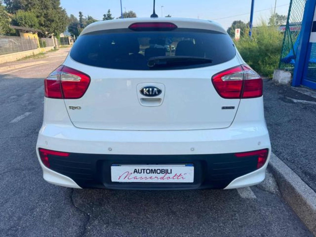 Kia Rio 1.4 CRDi 5p. Cool Collection (5)