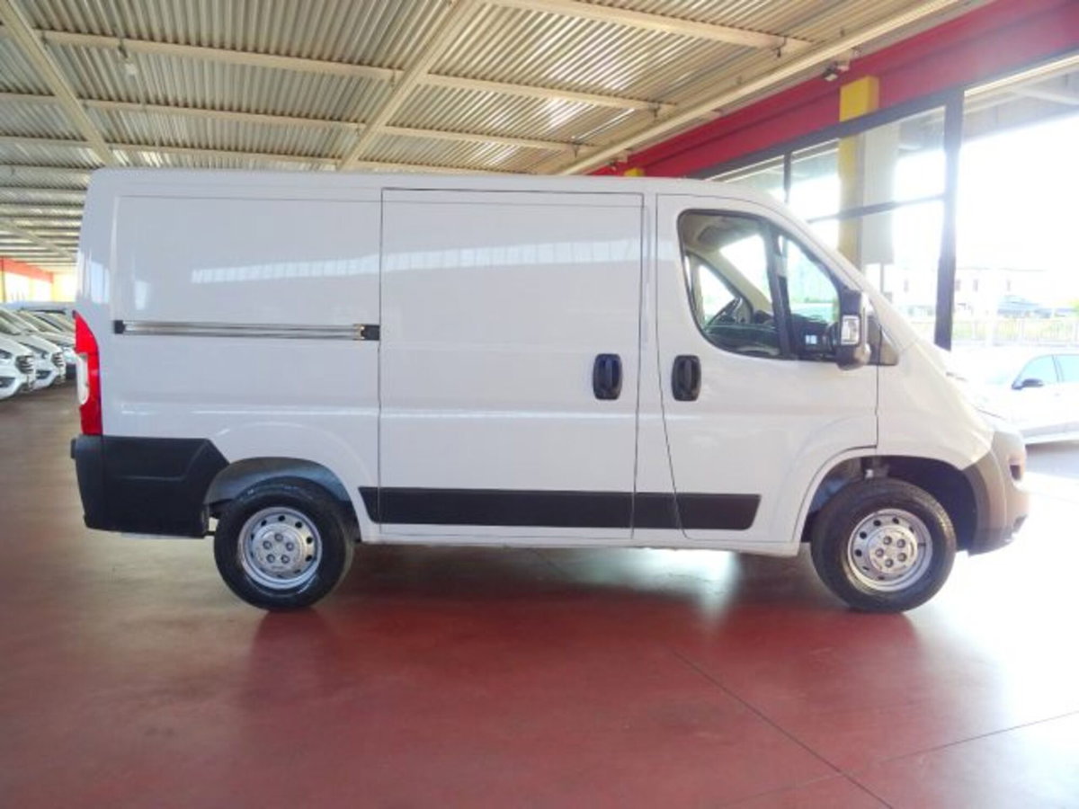 Citroen Jumper Furgone 35 BlueHDi 140 S&S PC-TN Furgone Business (4)