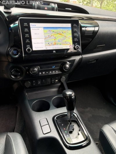 Toyota Hilux 2.D-4D A/T 4WD porte Double Cab Invincible (10)