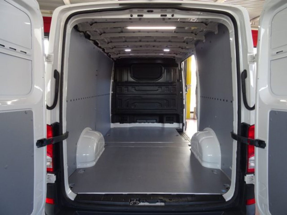 Volkswagen Veicoli Commerciali Crafter Furgone 30 2.0 TDI 140CV PM-TM Furgone Business (12)
