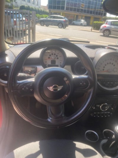 MINI Mini 1.6 16V Cooper D (8)