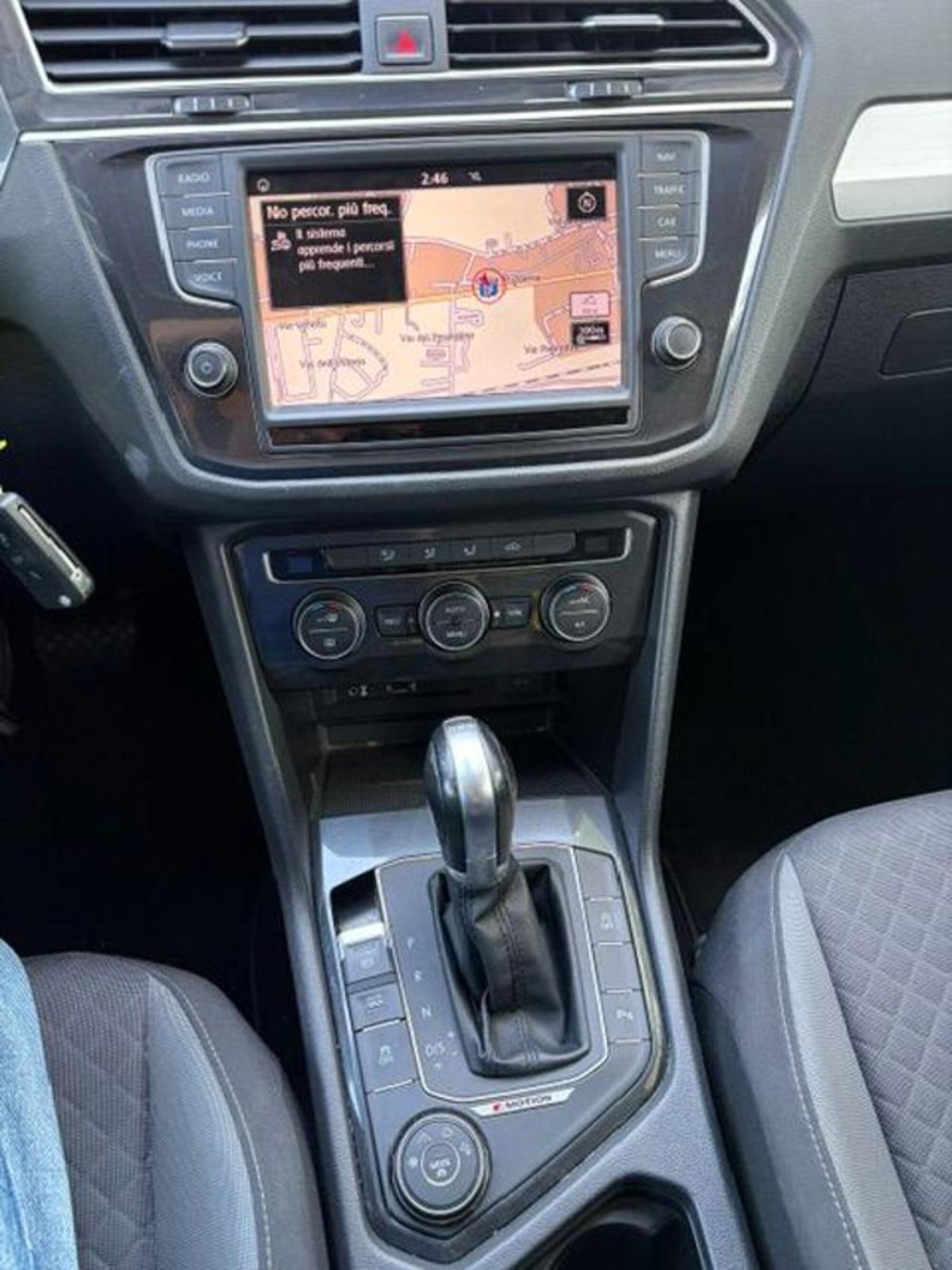 Volkswagen Tiguan 2.0 TDI SCR 4MOTION Style BlueMotion Technology (2)