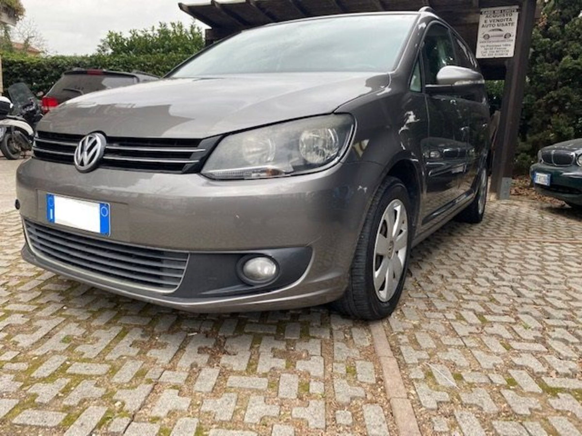 Volkswagen Touran 1.6 TDI Trendline (13)