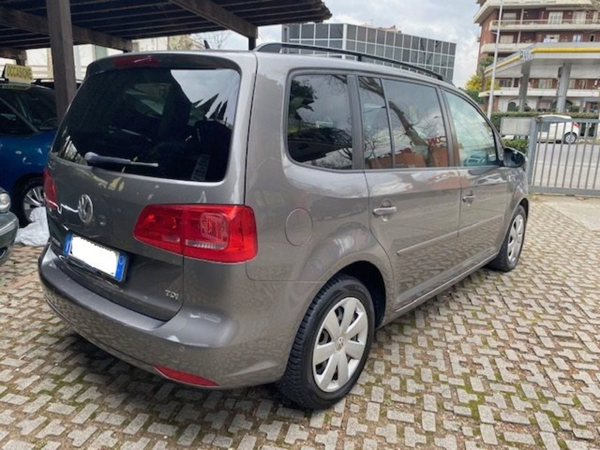 Volkswagen Touran 1.6 TDI Trendline (16)