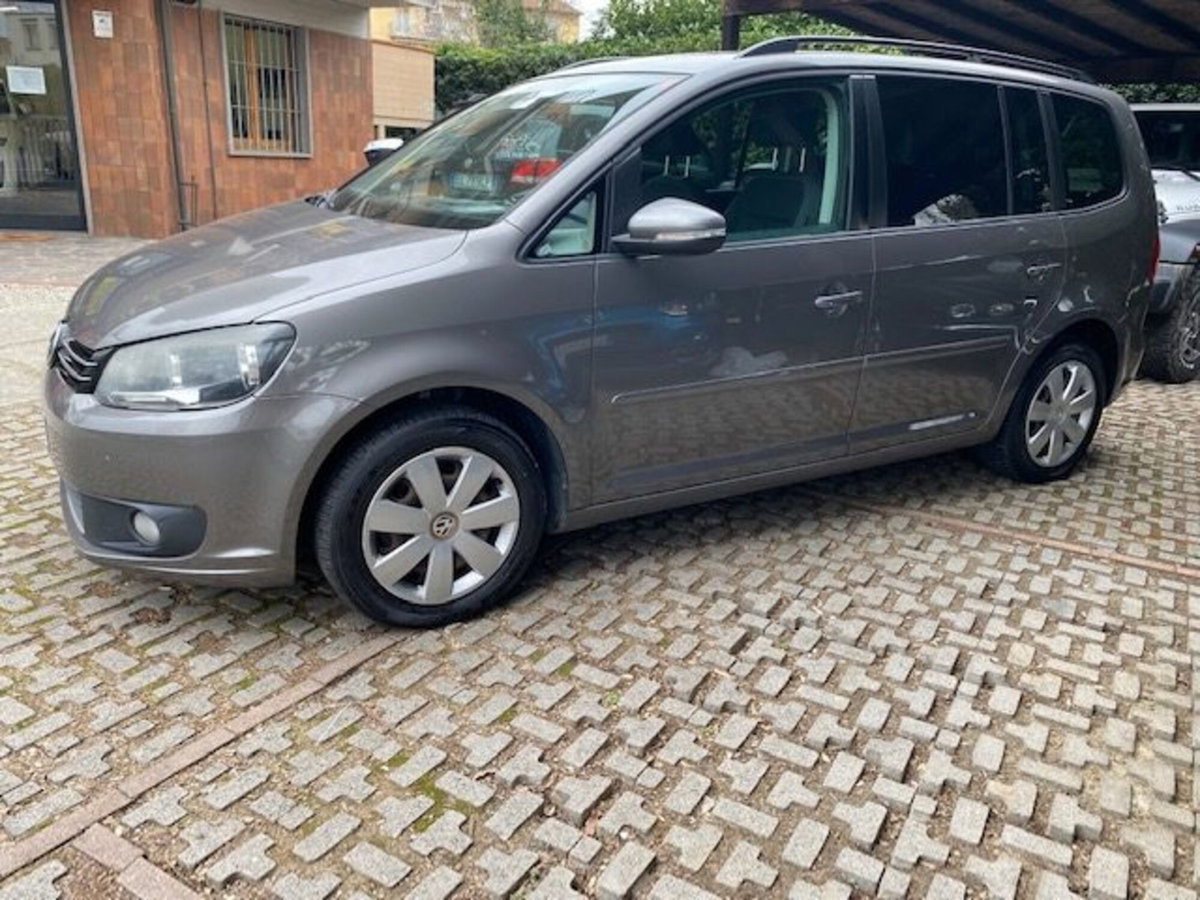Volkswagen Touran 1.6 TDI Trendline (18)