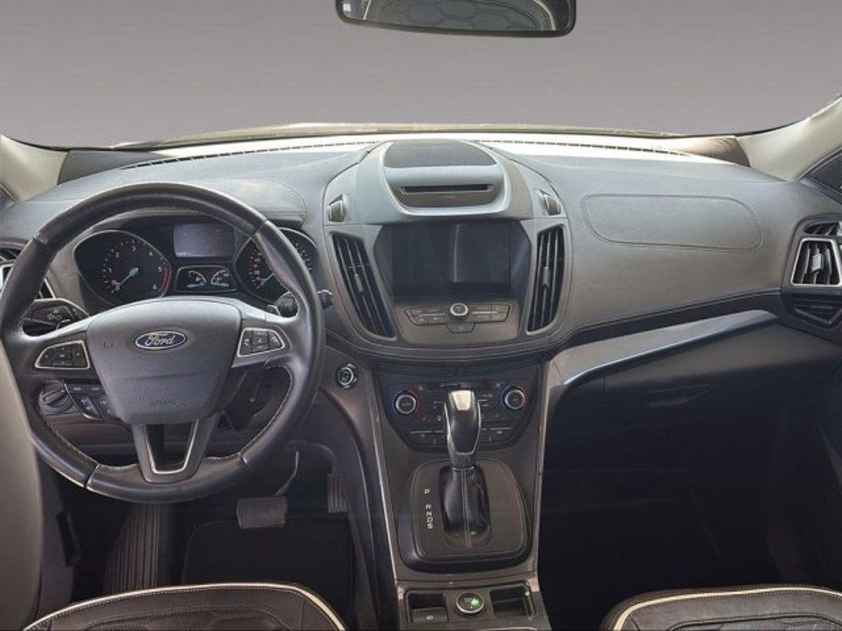 Ford Kuga 2.0 TDCI 150 CV S&S 4WD Vignale (10)
