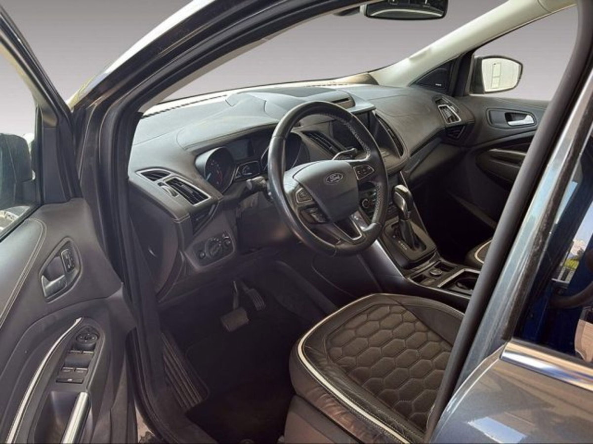 Ford Kuga 2.0 TDCI 150 CV S&S 4WD Vignale (3)