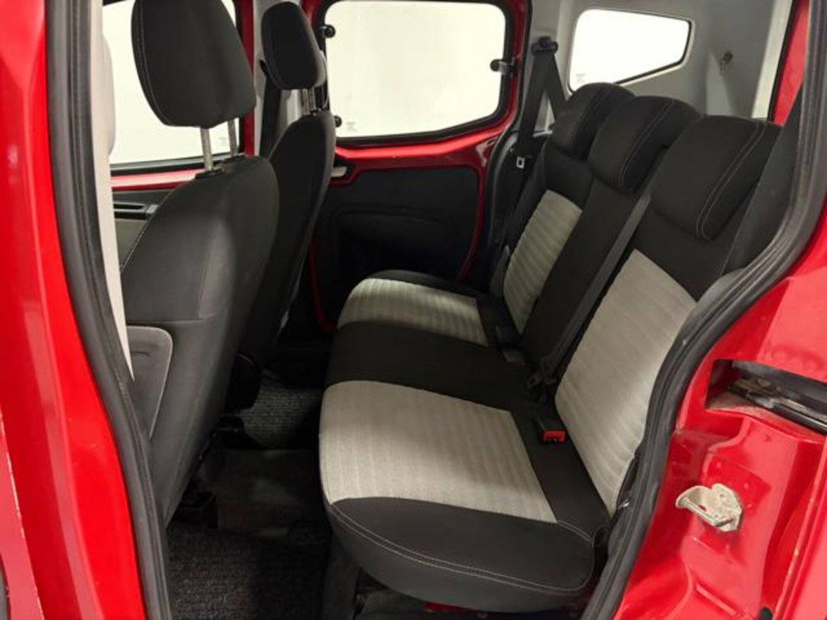 Fiat Qubo 1.4 8V 77 CV Active Natural Power (9)