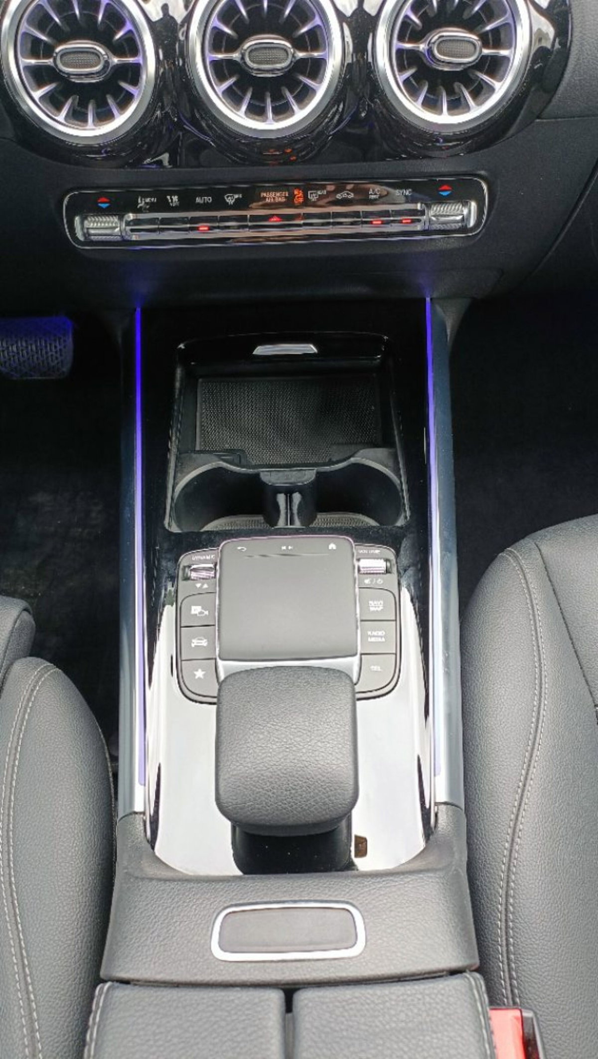 Mercedes-Benz GLA SUV 200 d Automatic Sport Plus (16)