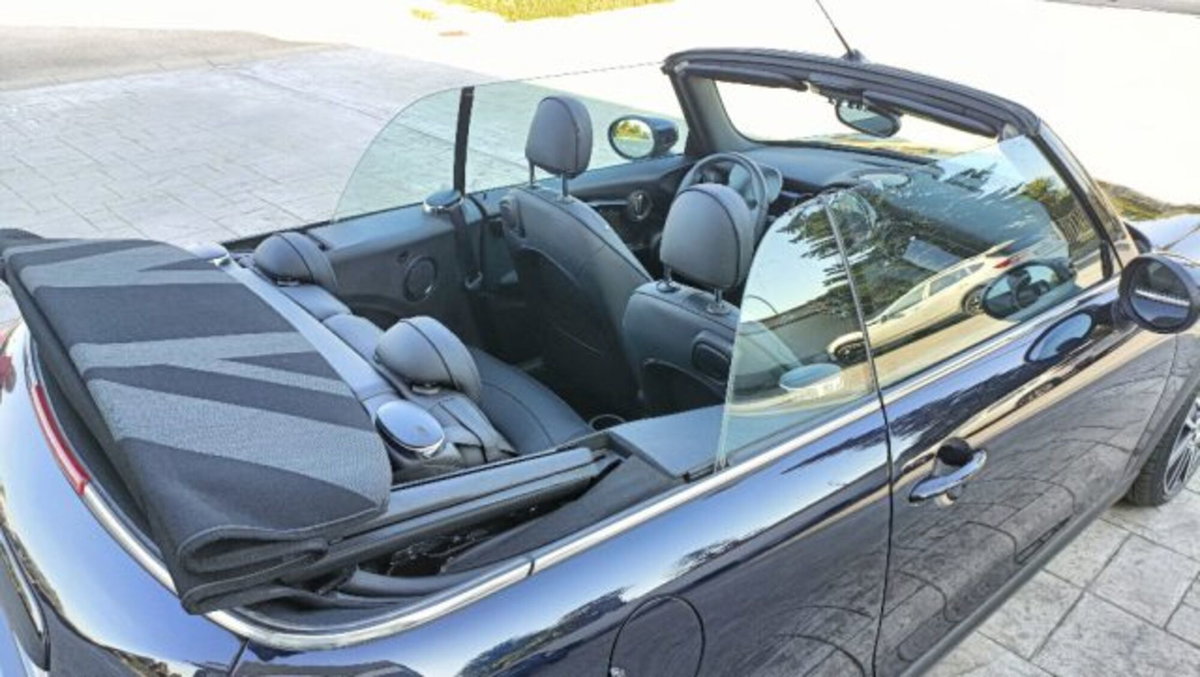MINI Mini Cabrio 1.5 Cooper Yours Cabrio (15)
