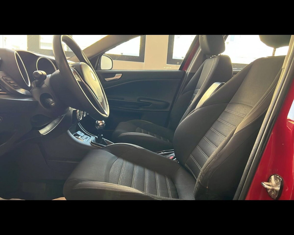 Alfa Romeo Giulietta 1.4 Turbo Super 120cv (14)