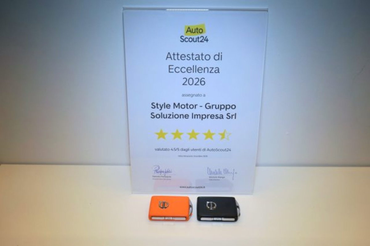 Volvo XC40 T5 Recharge Plug-in Hybrid automatico Core (15)