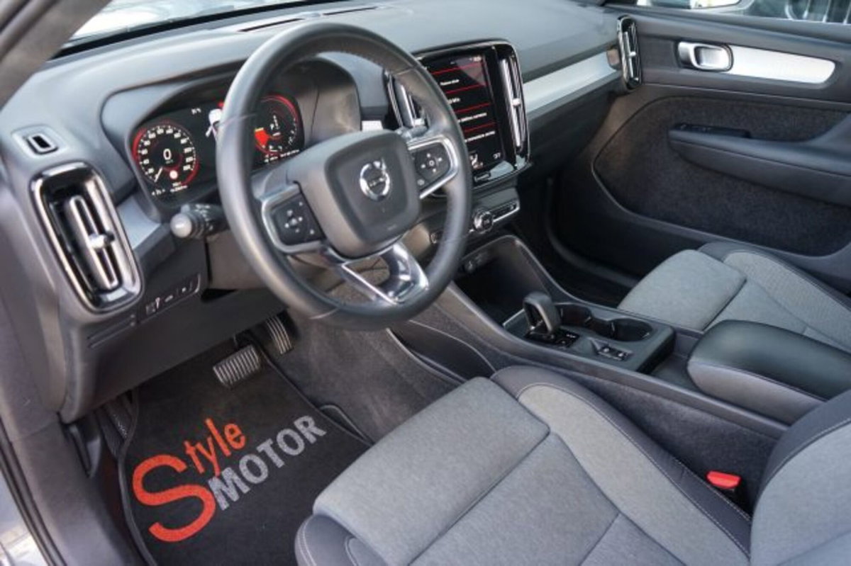 Volvo XC40 T5 Recharge Plug-in Hybrid automatico Core (6)