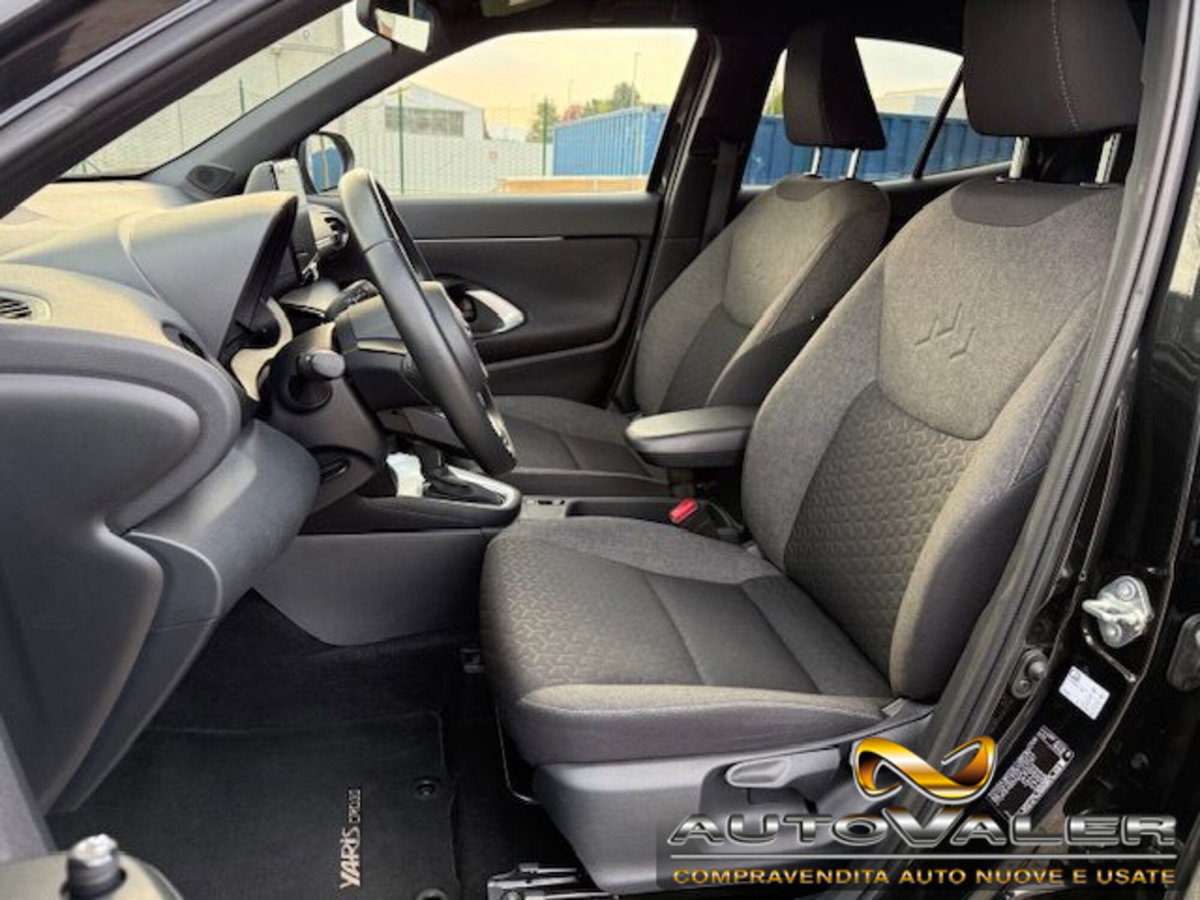 Toyota Yaris Cross 1.5 Hybrid 5p. E-CVT Trend (8)