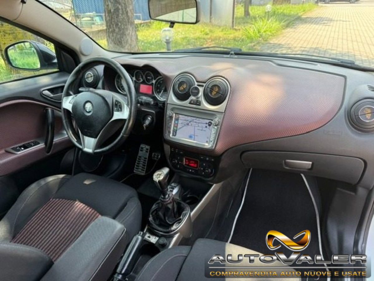 Alfa Romeo MiTo 1.4 T 155 CV Distinctive Premium Pack (12)