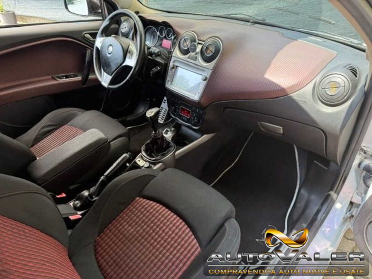 Alfa Romeo MiTo 1.4 T 155 CV Distinctive Premium Pack (8)
