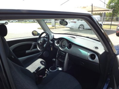 MINI Mini 1.6 16V Cooper (10)
