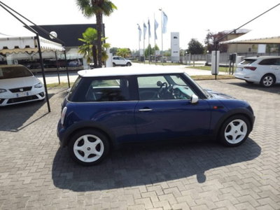 MINI Mini 1.6 16V Cooper (7)
