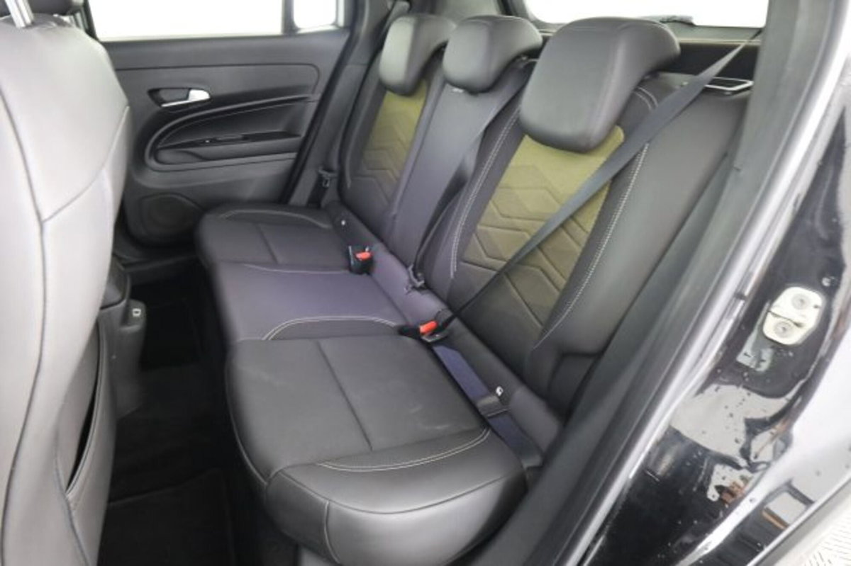 Jeep Avenger 1.2 turbo Summit fwd 100cv (3)