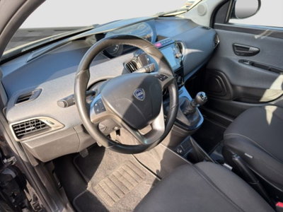 Lancia Ypsilon 1.0 FireFly 5 porte S&S Hybrid Silver Plus (10)