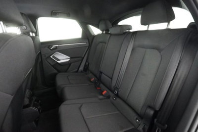 Audi Q3 Sportback 35 2.0 tdi Identity Black s-tronic (3)