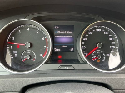 Volkswagen Golf 1.0 TSI 110 CV 5p. Business BlueMotion Technology (14)