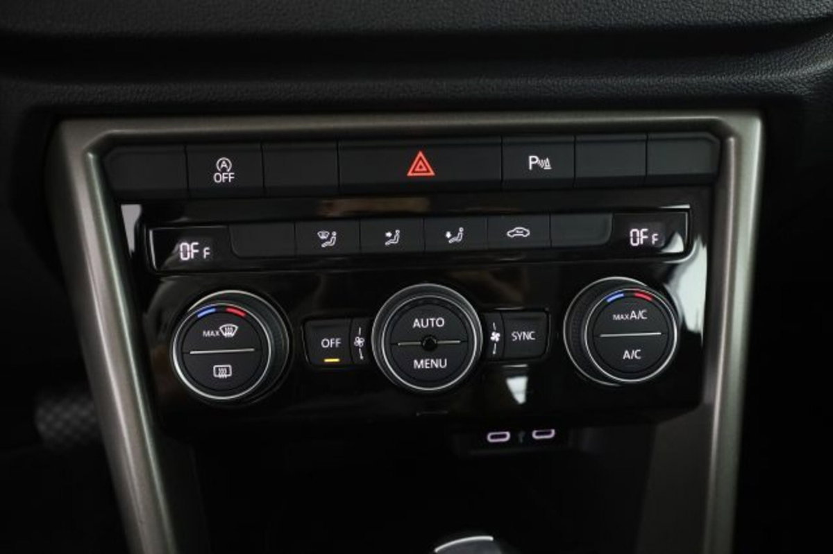 Volkswagen T-Roc 2.0 TDI SCR 150 CV DSG Business BlueMotion Technology (10)