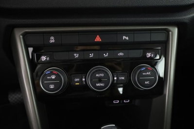 Volkswagen T-Roc 2.0 TDI SCR 150 CV DSG Business BlueMotion Technology (10)