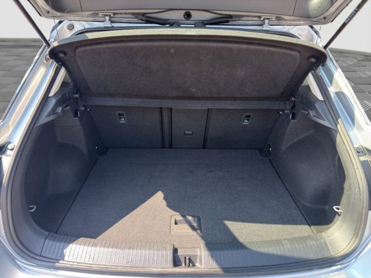Volkswagen T-Roc 1.5 tsi Life dsg (14)