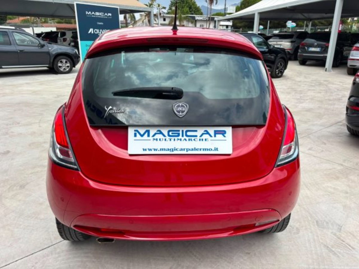 Lancia Ypsilon 1.2 69 CV 5 porte GPL Ecochic Gold (5)