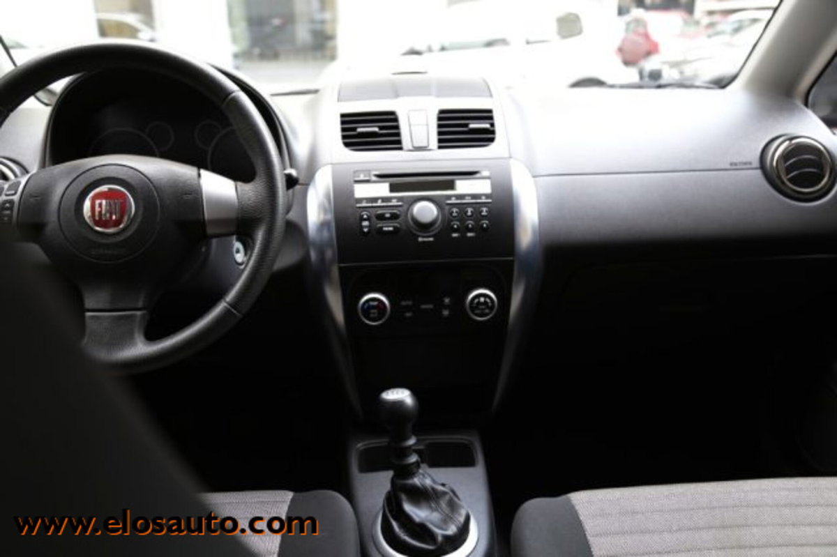 Fiat Sedici 2.0 MJT 16V DPF 4x4 Emotion (11)