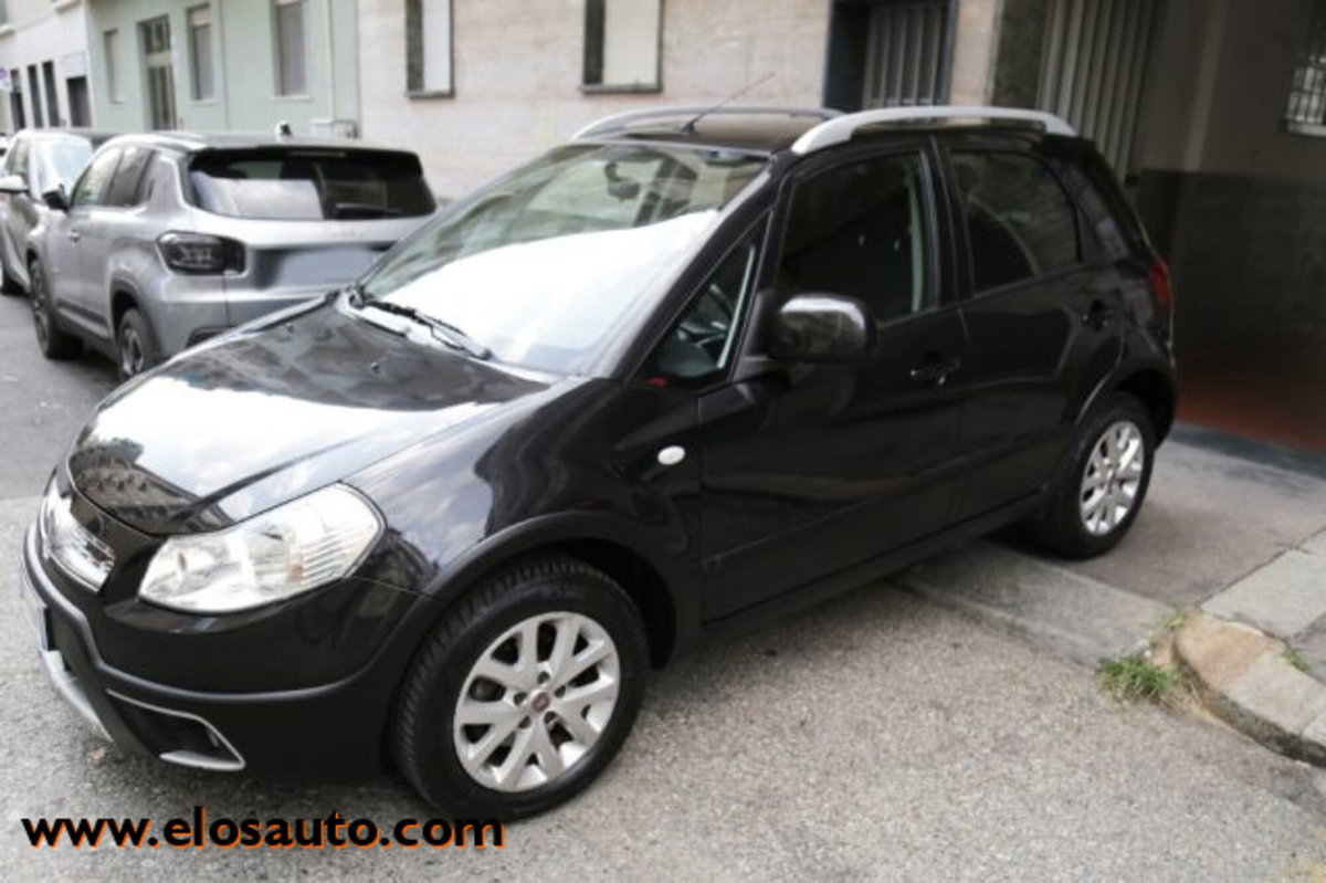Fiat Sedici 2.0 MJT 16V DPF 4x4 Emotion (2)