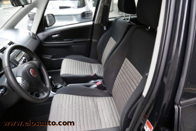 Fiat Sedici 2.0 MJT 16V DPF 4x4 Emotion (9)