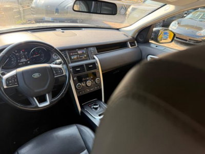 Land Rover Discovery Sport 2.0 TD4 180 CV HSE Luxury (10)