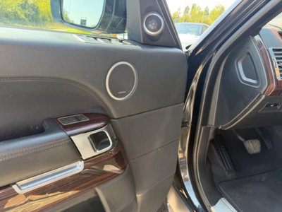 Land Rover Range Rover 3.0 TDV6 Autobiography (12)
