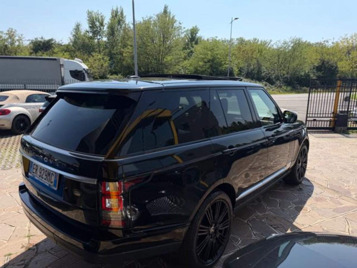 Land Rover Range Rover 3.0 TDV6 Autobiography (8)