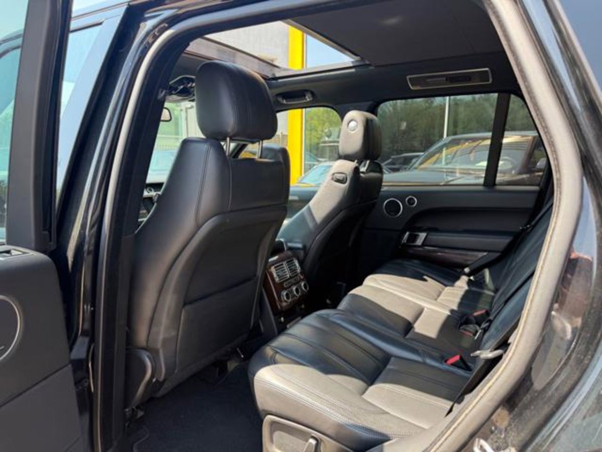 Land Rover Range Rover 3.0 TDV6 Autobiography (9)