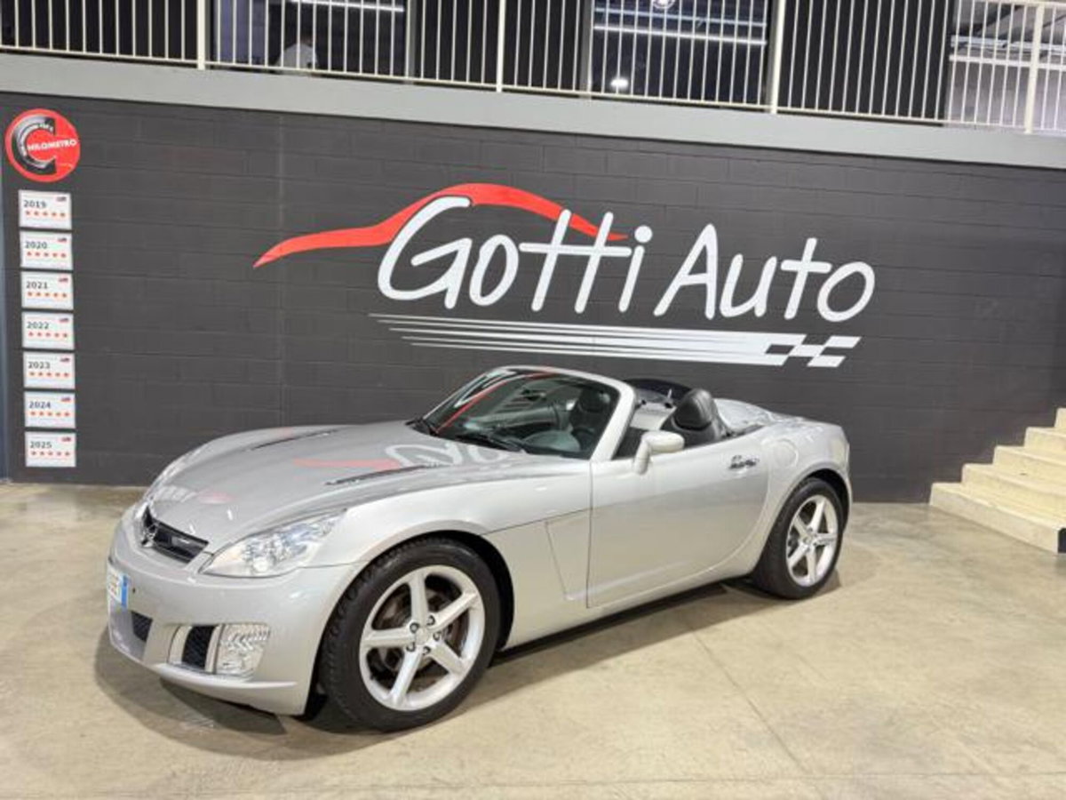 Opel GT 2.0 Turbo 16V
